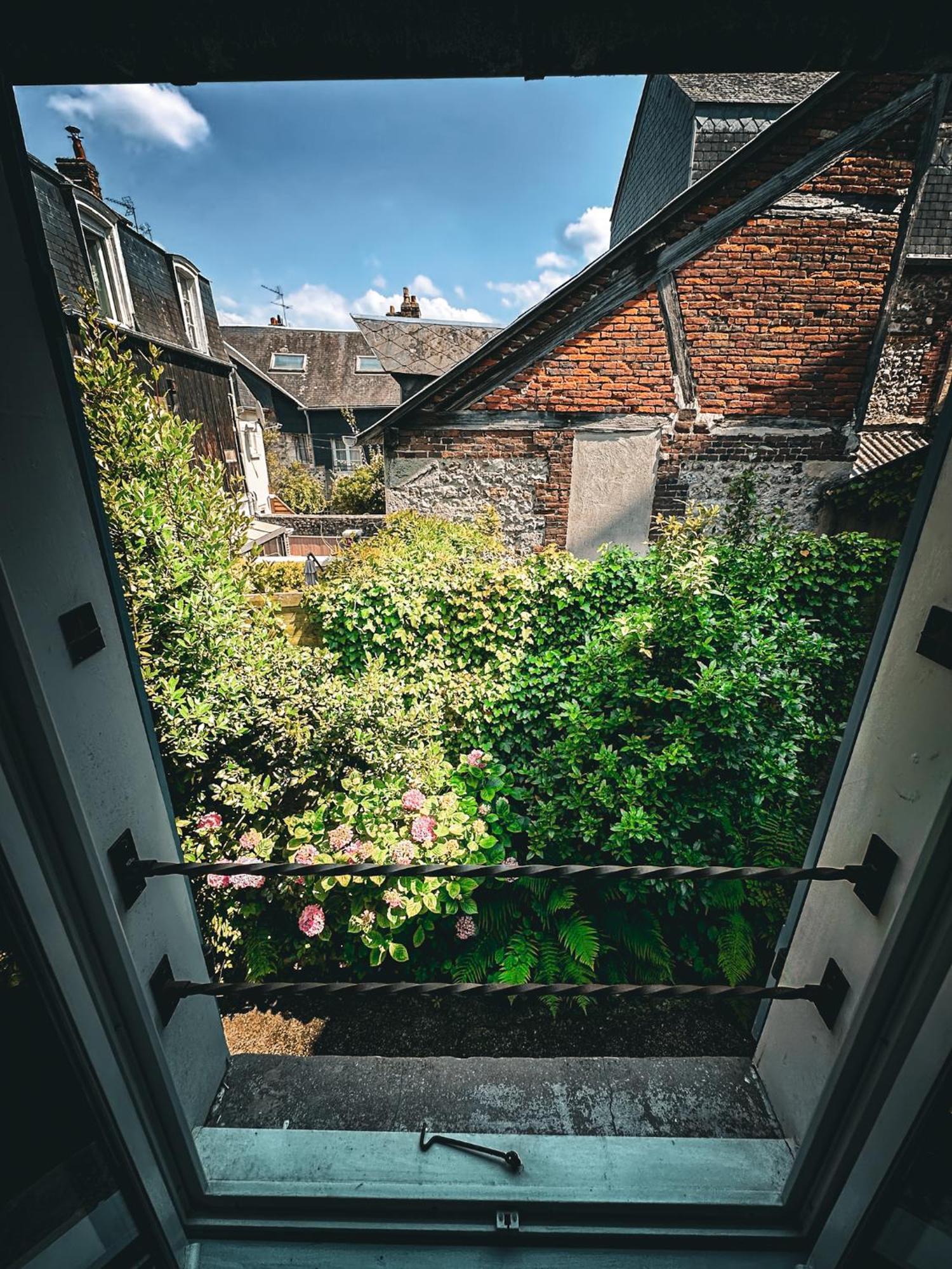 Le 105, Honfleur Panzió Kültér fotó